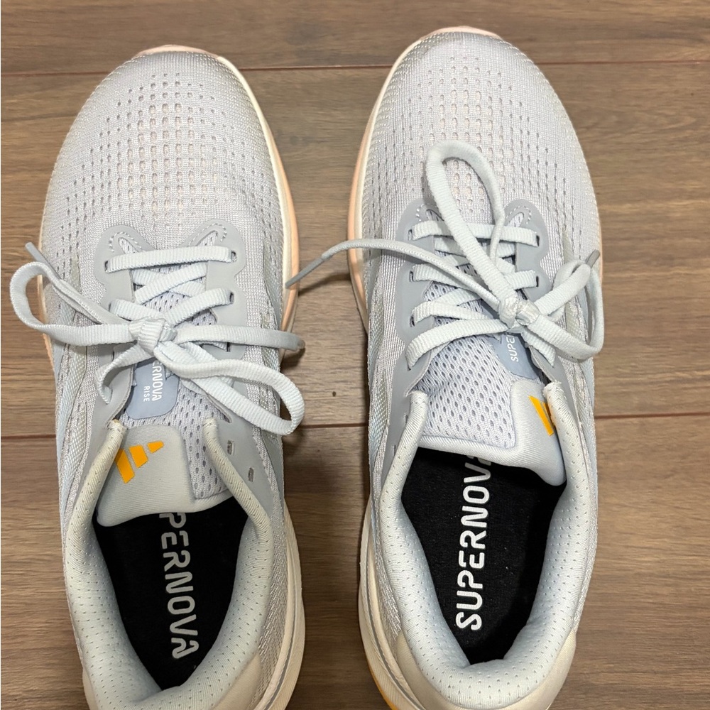 Adidas Supernova Light Gray Running Shoes with Yellow Accents